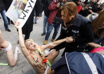 Активисток «Femen» арестовали в Стамбуле