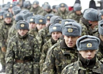 Офицеры обокрали солдат