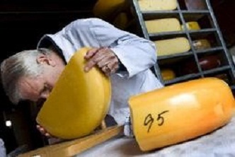 Россияне наконец-то проверять продукцию украинских сырзаводов