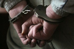 Дружина захищає свого чоловіка