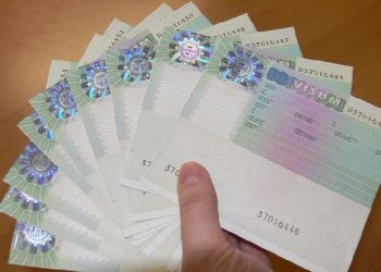 Для украинцев визы в Польшу станут бесплатными