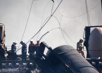 В Приморье с рельс сошли 7 цистерн с нефтью