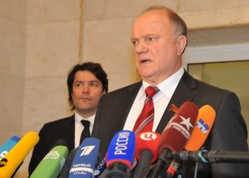 Зюганов не верит в перемены