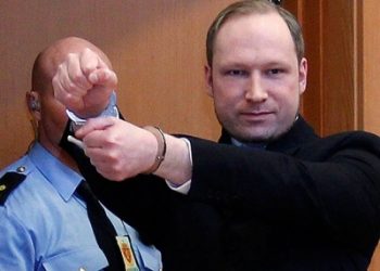 Андерс Брейвик не раскаивается в содеянном