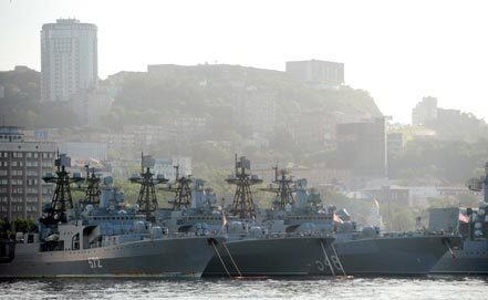 Плотный слой желтой пыли накрыл Владивосток