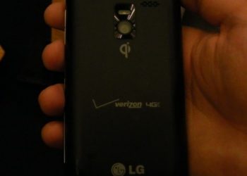 LG D1L отримає вбудовану бездротову зарядку