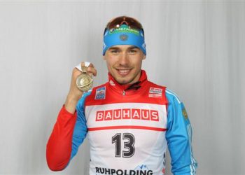 Шипулин занял второе место в масс-старте на биатлонной Гонке чемпионов