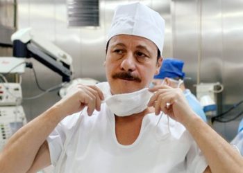 Чухраев отказался уступить место восстановленному главе «Микрохирургии глаза» Тахчиди