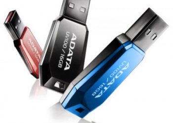 ADATA выпустила уникальную флешку DashDrive UV100