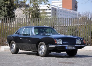 Avanti II Coupe 1972 чекає на свого нового власника