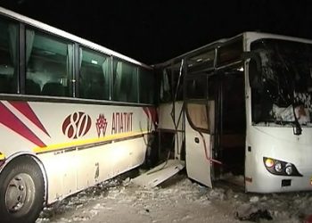 В Индии 20 человек погибли при лобовом столкновении двух автобусов
