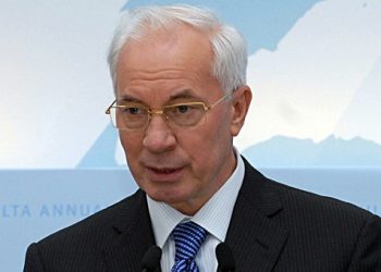 Азаров наголошує на необхідності збільшення товарообігу між Україною і Канадою