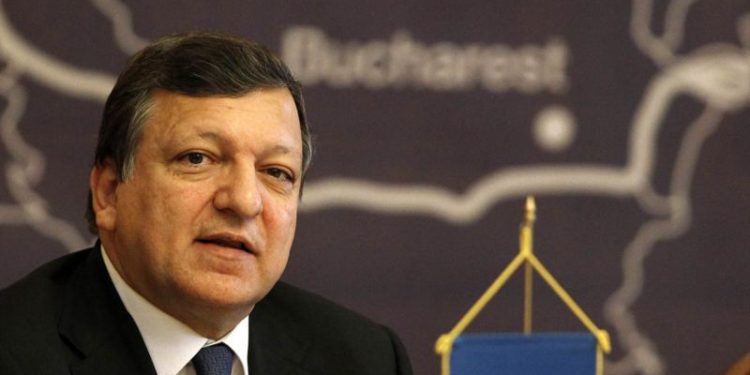 Баррозу не будет участвовать в мероприятиях Евро-2012 в Украине