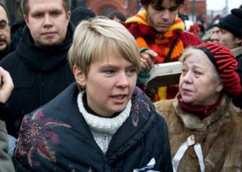 Евгения Чирикова задержана в Москве на акции «Белые ленты»
