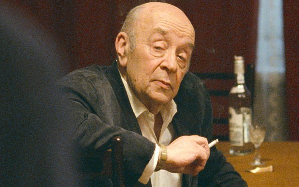 Леонид Броневой госпитализирован с подозрением на перелом шейки бедра