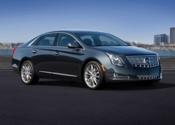 Cadillac XTS випереджає Audi A6