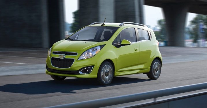 Chevrolet Spark 2013 виходить у трьох різних комплектаціях