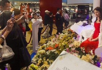 У Гонконгу відбувся перший концерт дівчини-робота