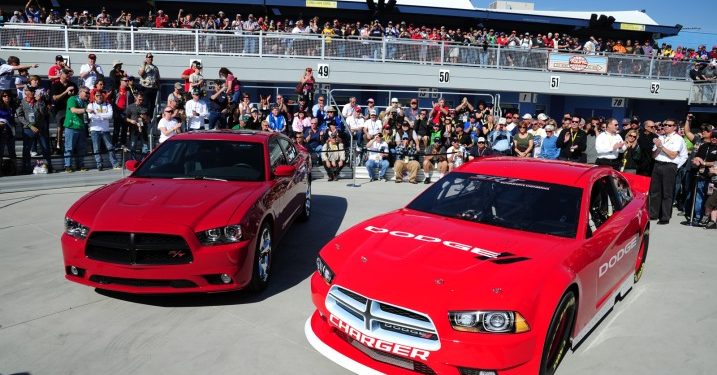 Dodge Charger 2013 буде боротись за кубок Kobalt 400 Sprint