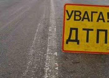 На Великдень п'яні водії таранили кіоски, дерева, стовпи і зносили паркани