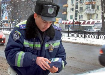 ГАИ начнет брать деньги прямо на дороге