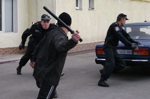 У прокуратурі Харківщини пояснили, навіщо міліція стріляла по місцевим жителям