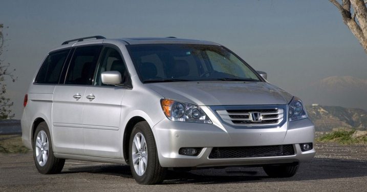 Власникам Honda EX-L і Touring варто звернутись до автовиробника