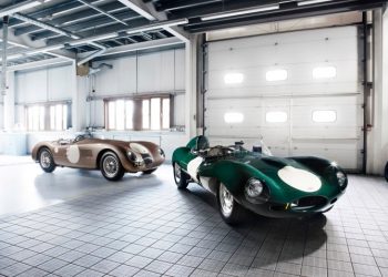 Повернутись в 1956 рік з програмою Jaguar Heritage Racing