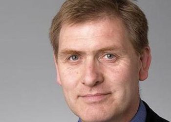 Английскому депутату запретили посещать бары