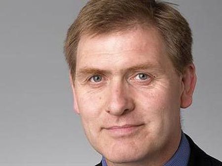 Английскому депутату запретили посещать бары