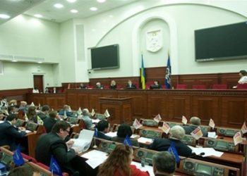 Депутаты от БЮТ отказываются заседать в Киевсовете