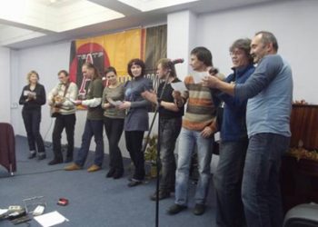 Украина попала в Книгу рекордов Гиннесса за самый продолжительный песенный марафон