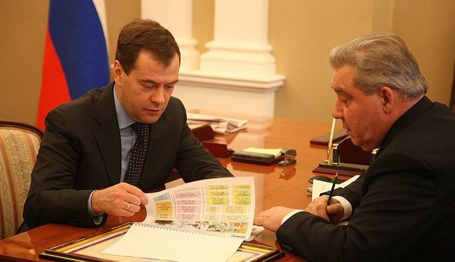Медведев выбрал губернатора Омской области