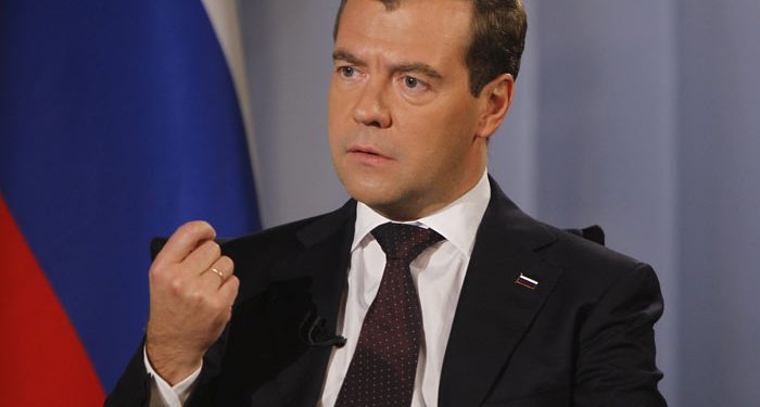 Медведев ответит на вопросы журналистов