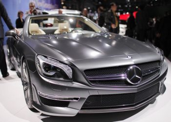 Mercedes-Benz випустить 45 ювілейних кабріолетів SL 65 AMG