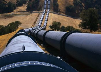 Иран прекратил поставки нефти в Германию