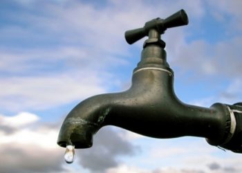 В Стаханові 80 тисяч людей залишилися без води