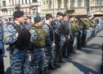 На майские выходные отдыхать полиции некогда