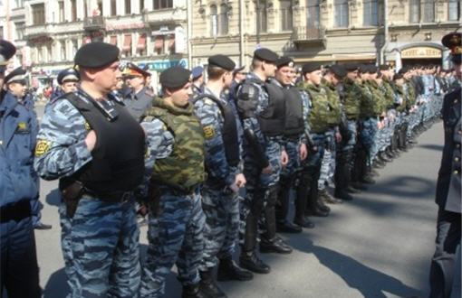 На майские выходные отдыхать полиции некогда