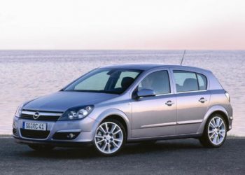 Внешность обновленного Opel Astra получит лишь незначительные изменения