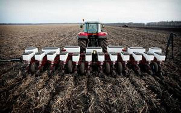 Аграрії отримають компенсації за пересів озимої