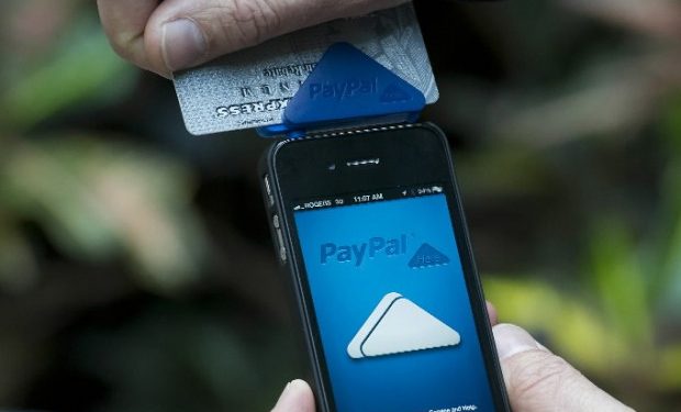 Теперь кредитной картой можно осуществлять платежи через телефон