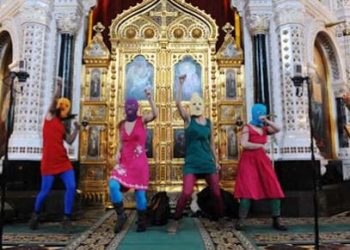 Пугачева пожалела бездарей из Pussy Riot