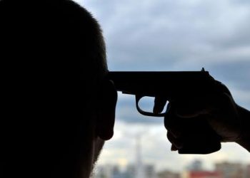 В Одесі на одній з вулиць застрелився чоловік
