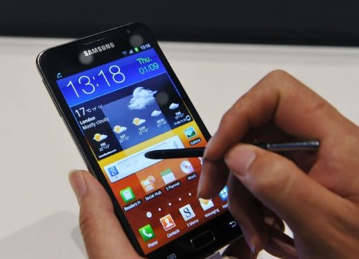 Смартфоны Samsung получили «принудительную» услугу «МТС Мобильная Почта»