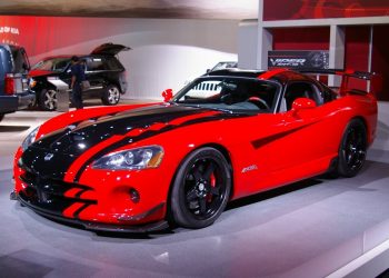SRT Viper віддадуть з молотка