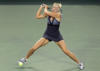 Мария Шарапова вышла в полуфинал турнира в Штутгарте
