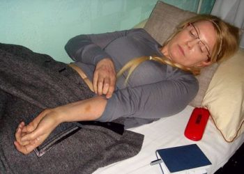 В сети появились фото побоев Юлии Тимошенко