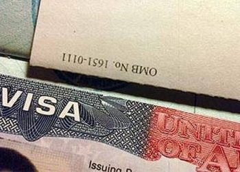 Влада змусить американців платити за візи більше