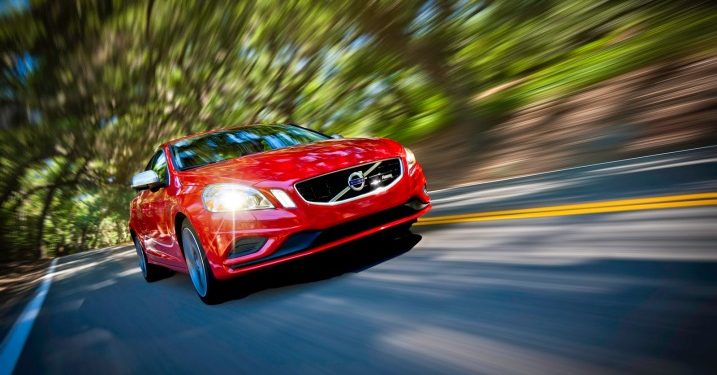 Водіям Volvo моделей 2012 потрібно бути обережними